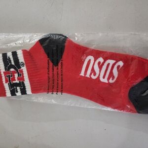 For Bare Feet Red and Black Men's Socks